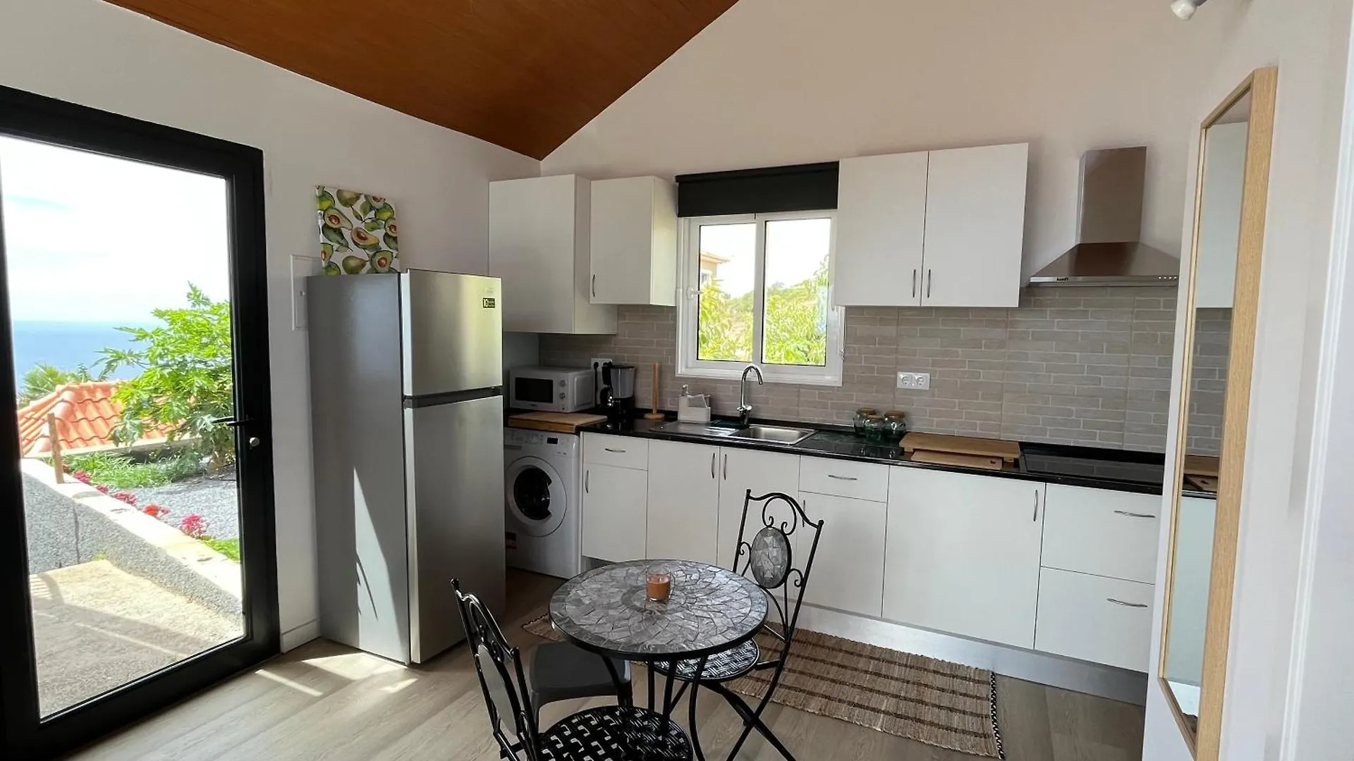 Chalet Abacates Estreito Da Calheta Casa de hóspedes
