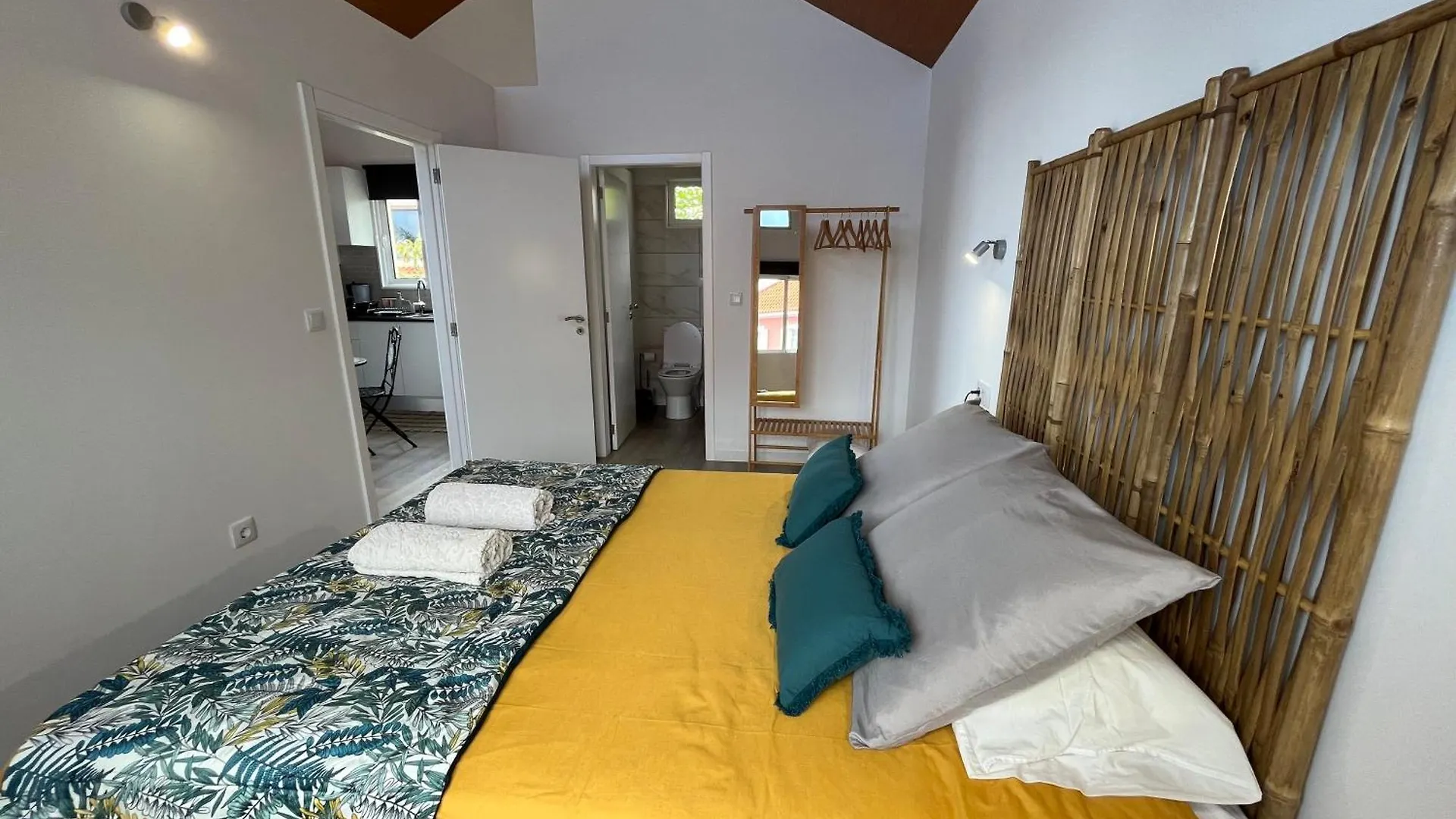 Casa de hóspedes Chalet Abacates Estreito Da Calheta